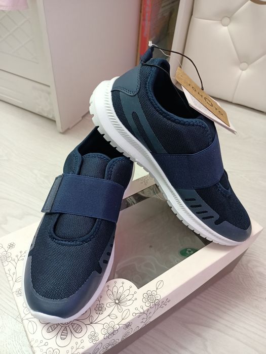 Кроссовки для мальчика