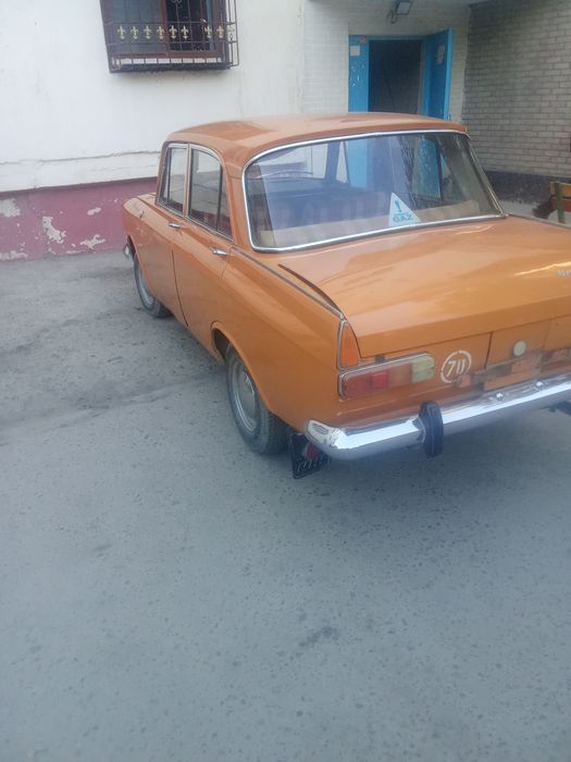 Ретро москвич сотилади