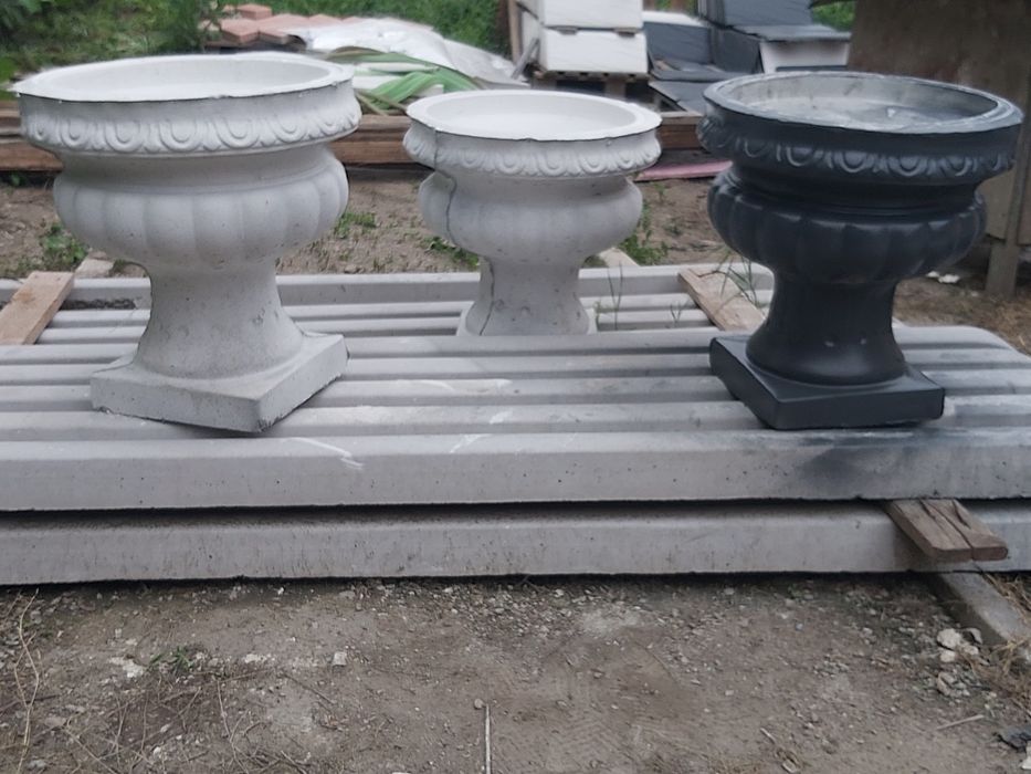 Vând Şpalieri și alte prefabricate din beton