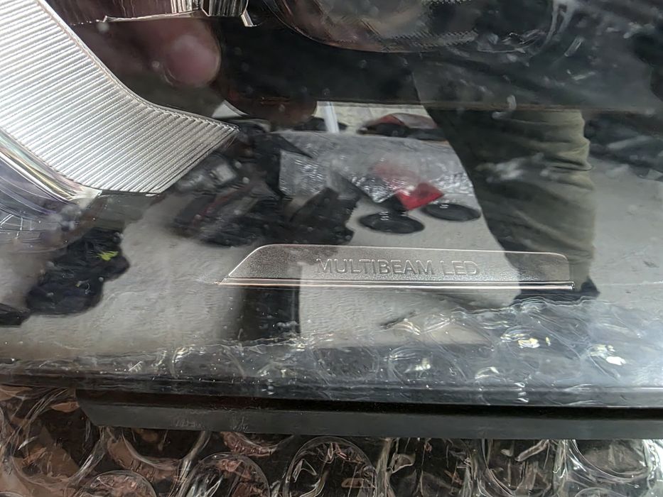 Mercedes benz GLE w167- 2023 19- Multibeam LED ляв фар