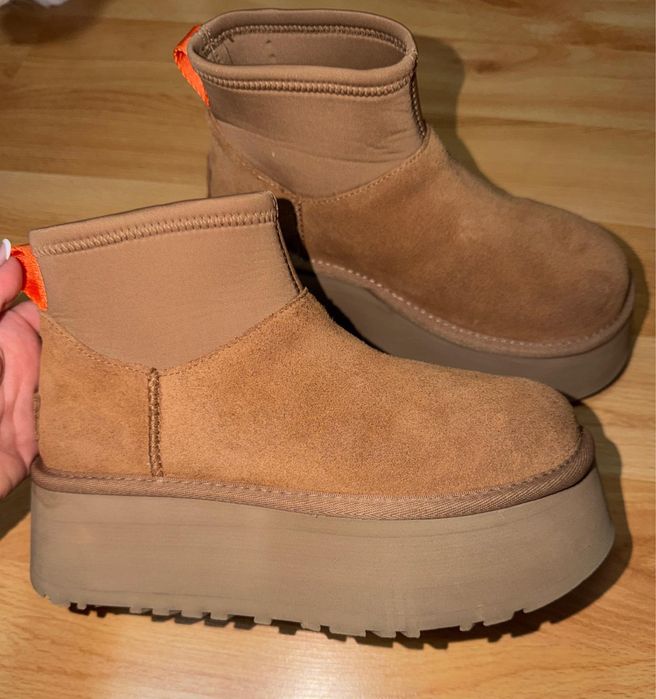 De vanzare  – UGG Classic Mini Dipper, marimea 36