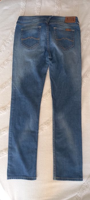 Blugi Mustang, dama,culoare albastru, mărimea 31/30,stare bună