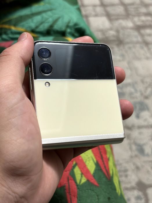 Samsung Z Flip3 5G
