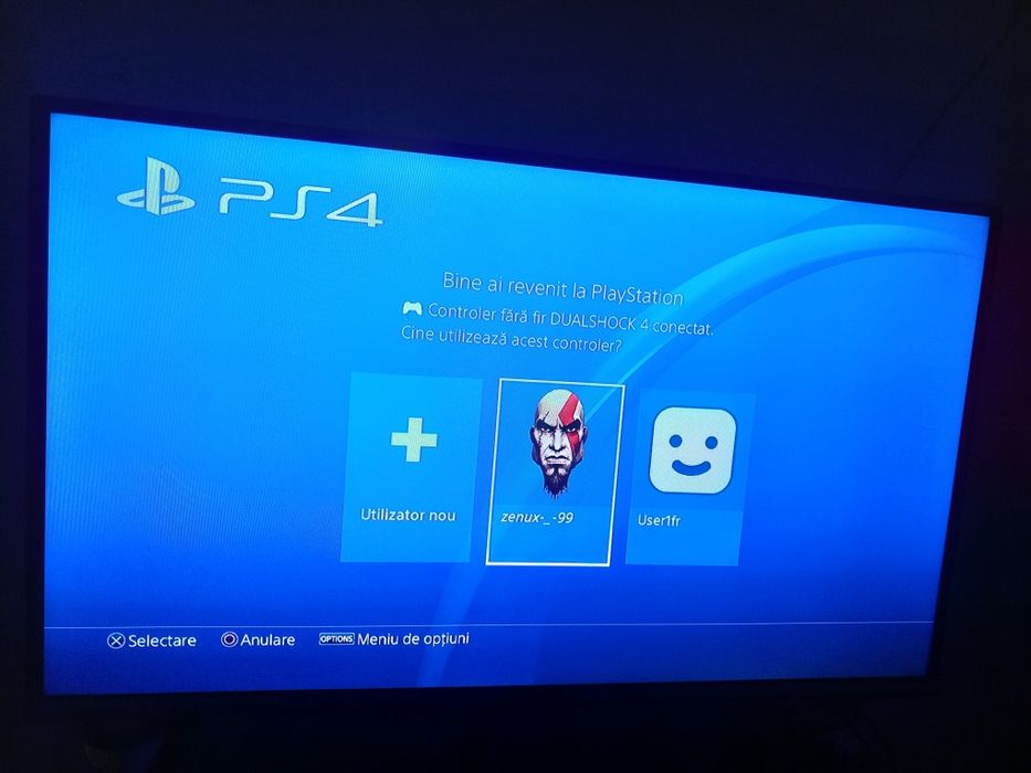 Playstation 4  tot ce se vede în poza