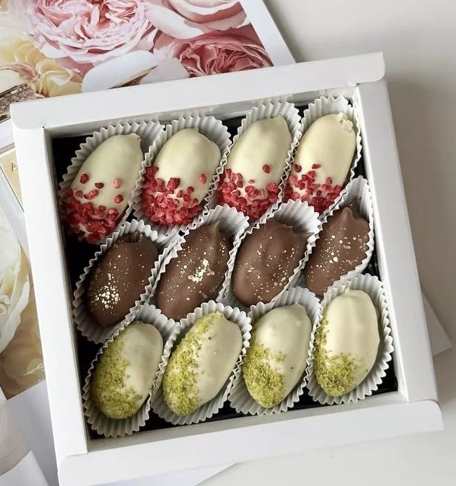 Финики в шоколаде