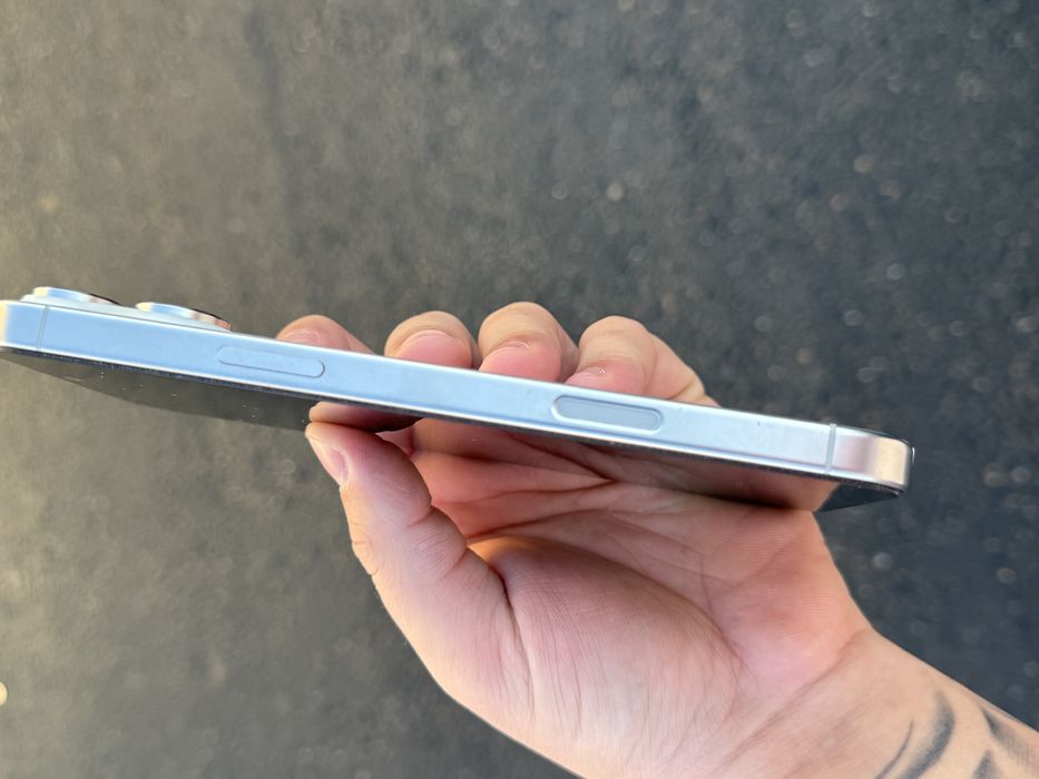 Iphone 16 pro max white