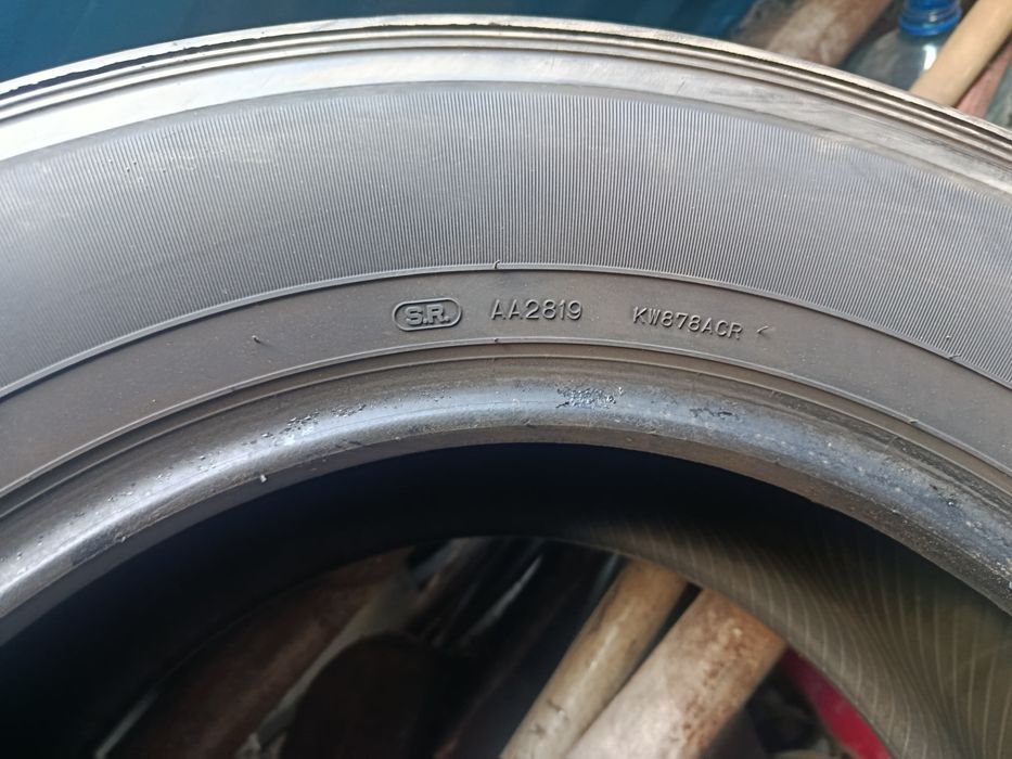 Продам шины R18 285/60