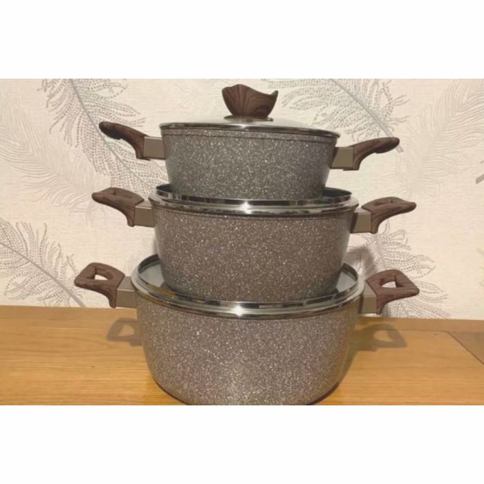 Материал: Алуминий;
Брой в комплекта: 3 тенджери с капаци;
Размери: 20