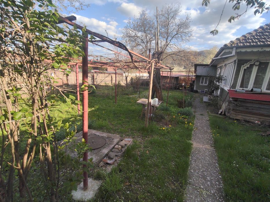 Casă cartier Țărăncuța langa Lic.Auto