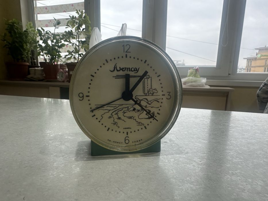 Продам часы Актау