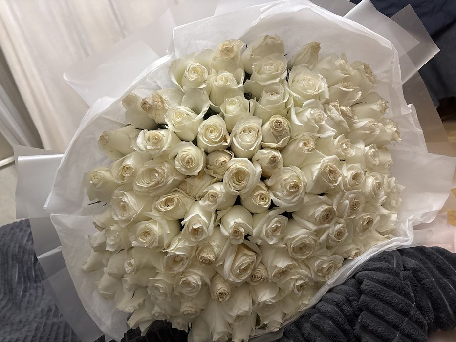 Букет 151 белая роза