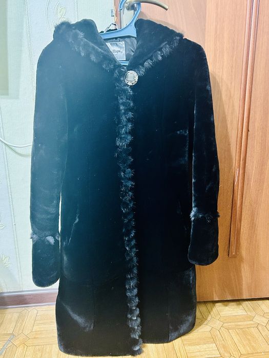 Продам Шуба мутонова