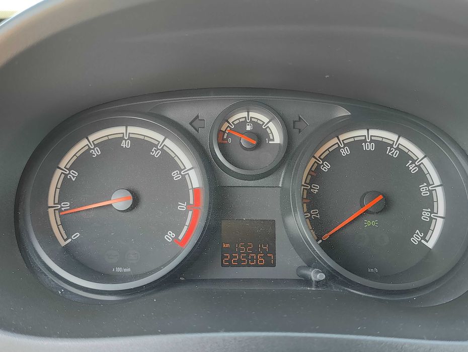 Opel Corsa 1.4 Benzina 2011