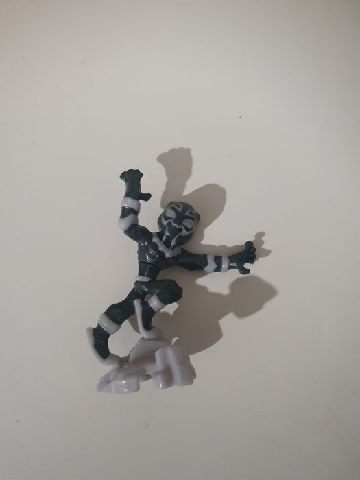 марвел киндер игрушки