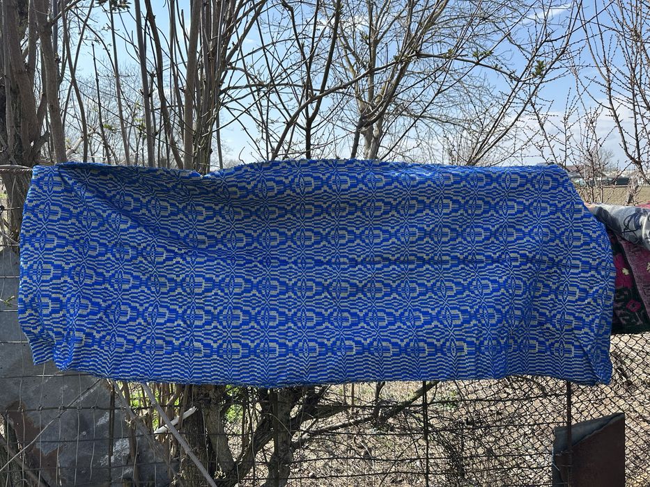 Covor/macat țesut manual lung, model tradițional albastru