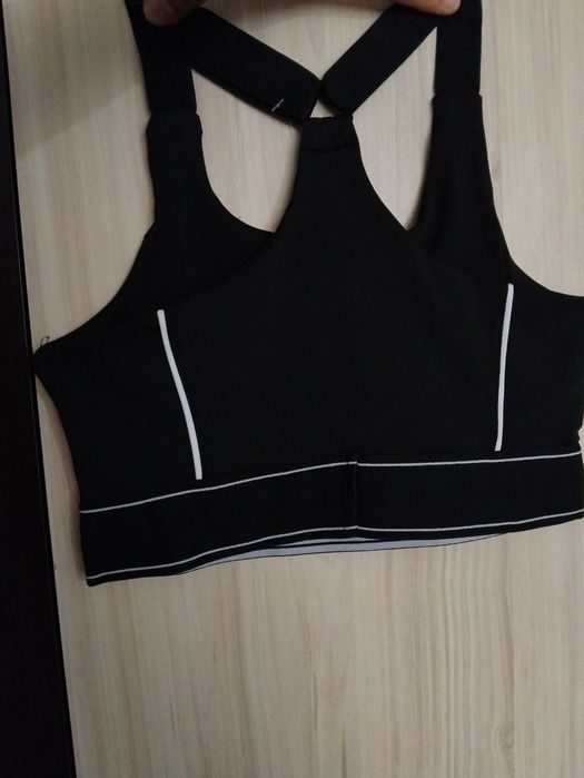 НАМАЛЕН Дамски оформящ екип Alo Yoga КЪС и ДЪЛЪГ КЛИН
Размер