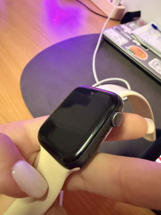 Apple Watch SE 2020 44mm GPS