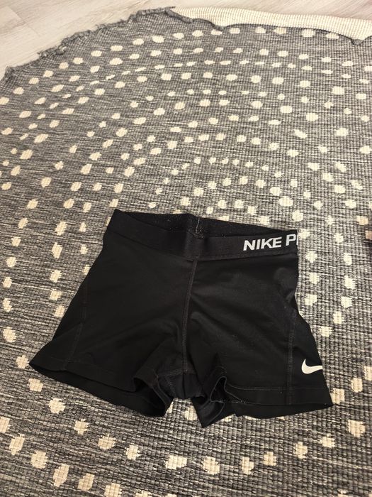 Дамска блуза и клинове nike