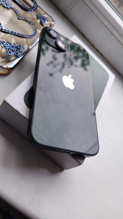 IPhone 13 128gb в хорошем состояний