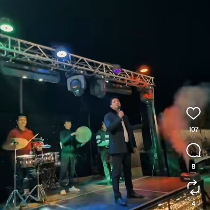 Sahna uchun svetomuzika, alyumin ferma, Galavalar sotiladi