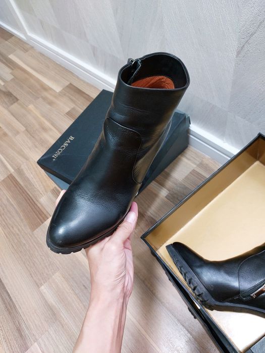 Кожаные бoтильоны Basconi