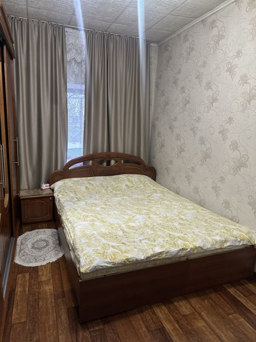 Продам спальный гарнитур