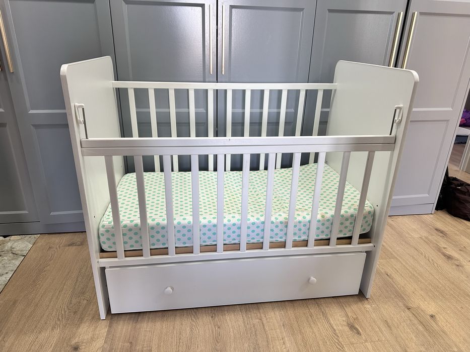 Продам кроватку детскую