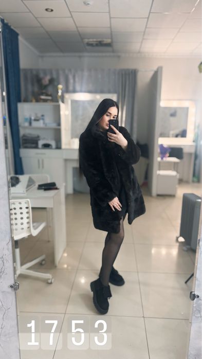 Продам норковую шубу