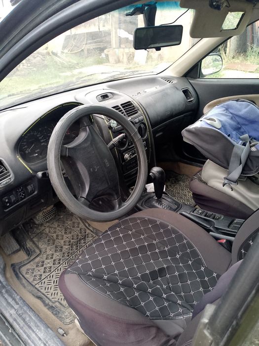 Срочно продам Mitsubishi carisma