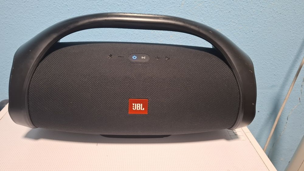 Jbl Boombox portabil
