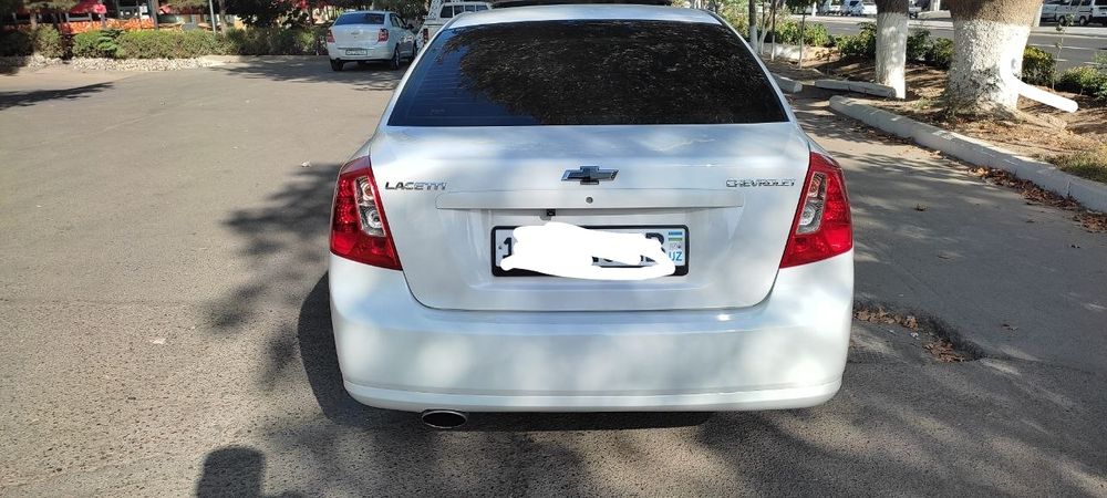 Продается Lacetti 1.8