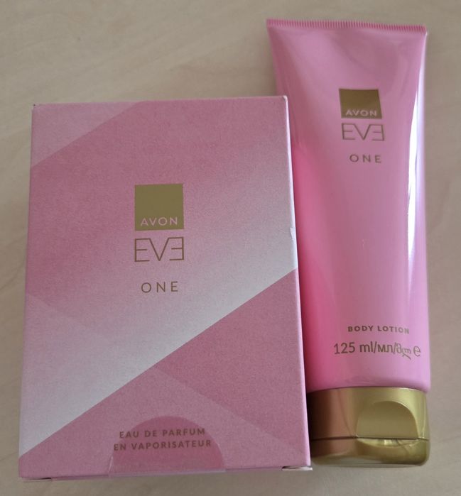 Set Avon Eve One