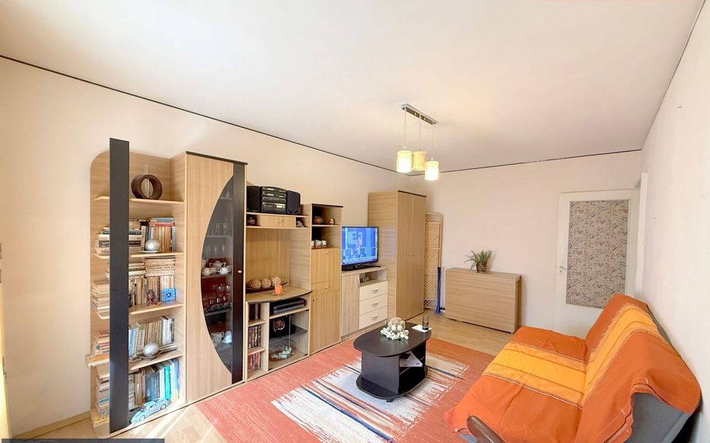 Închiriez apartament 2 camere micro17 1500Ron