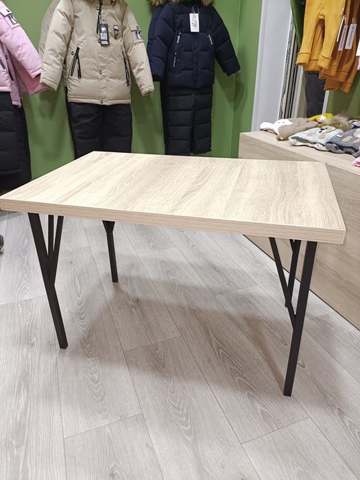 Столик жулнальный