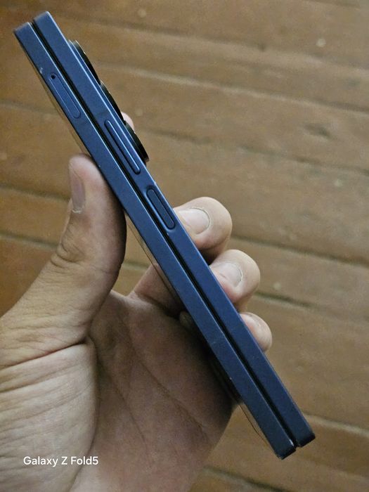 Samsung Galaxy Z Fold 6