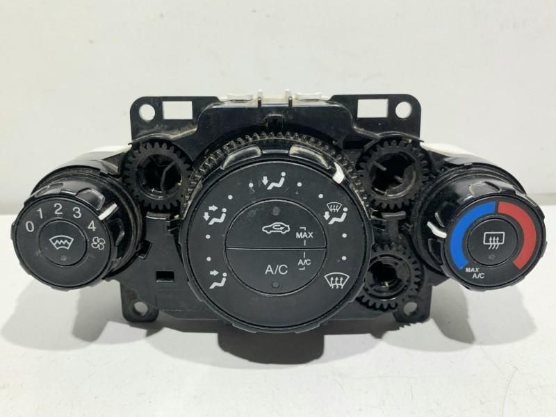 Panou Comanda clima Ford Fiesta 7 facelift MK7 C1B1-19980-BE