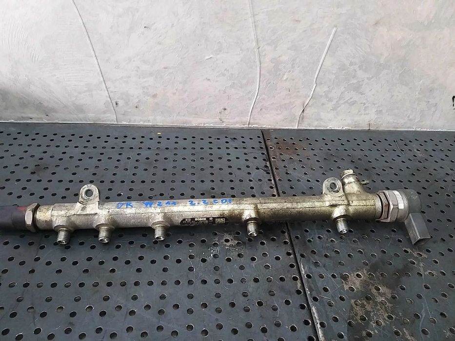 Rampa injectoare 2.2 cdi mercedes e class w211 a6110700395 0445214038