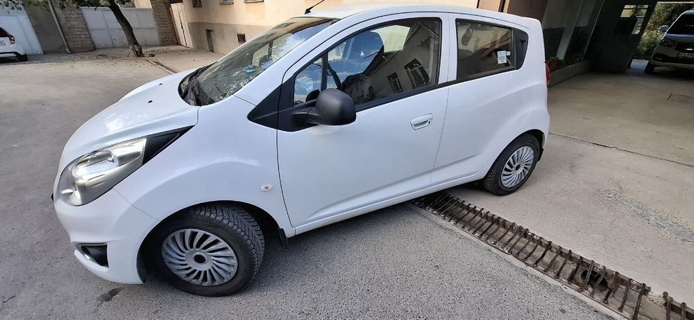 Srochno sotiladi Spark 2 pozitsiya 2020 yil mexanika