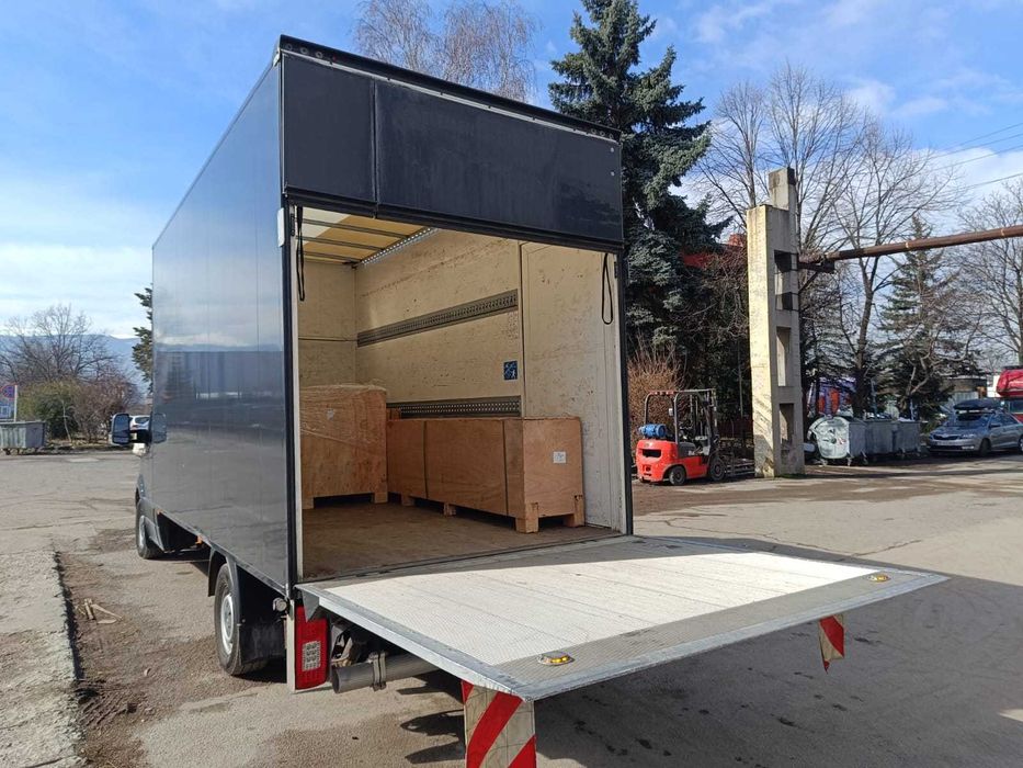 Транспортни услуги с бус Mercedes Sprinter – фургон с падащ борд