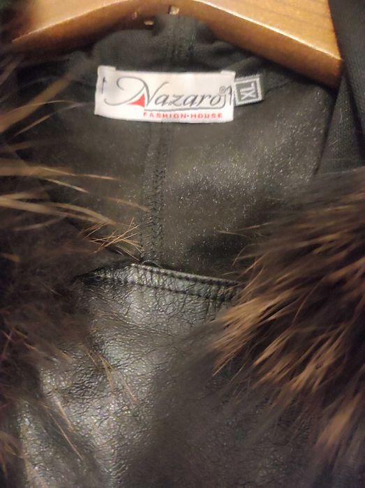 Дамско кожен елек с естествен пух