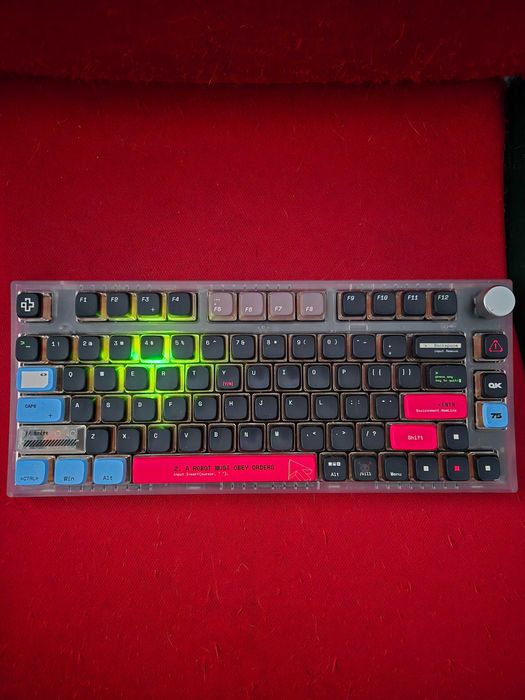 Tastatură Mecanică QwertyKey 75%, Wireless, Hotswap, Lubrifiată