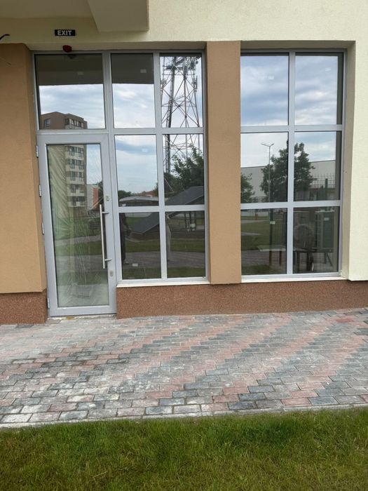 Post salon infrumusetare