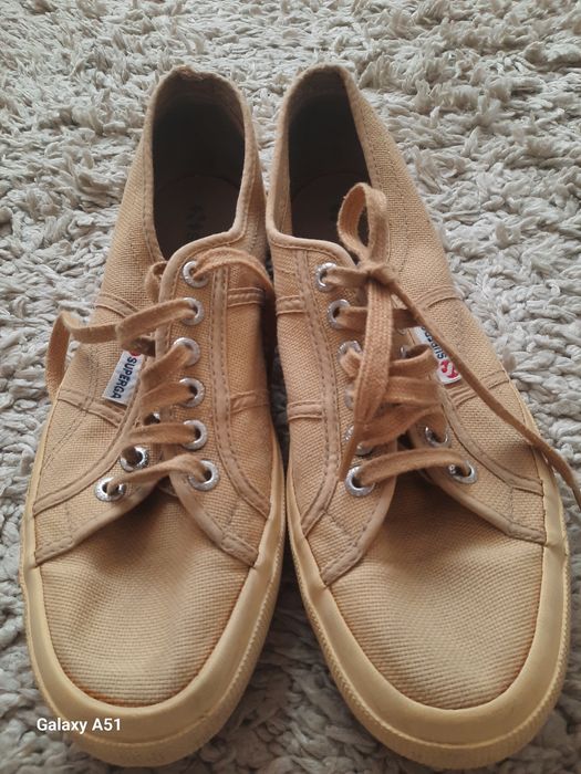 Мъжки   гуменки ..