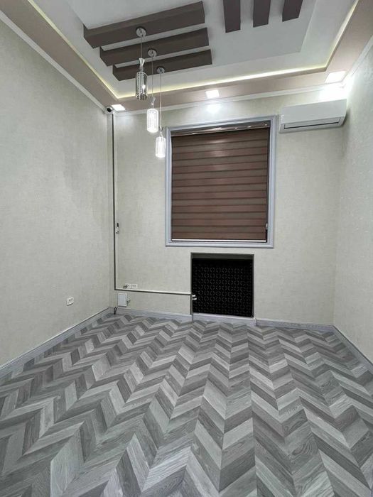 Продажа офисного помещение в Яккасарайском районе. Своя.