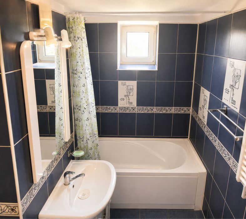 Vand apartament 3 camere Calarasi 4 conf 1 decomandat