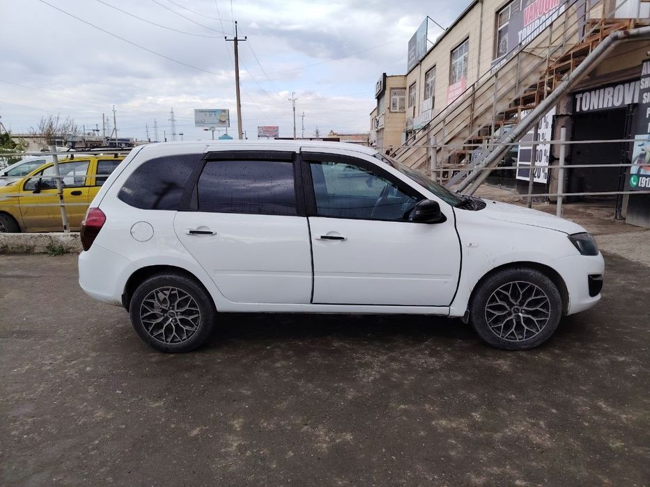 Lada kalina universal