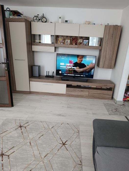 Vând apartament situat central