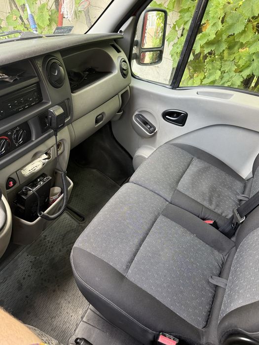 Vând  Renault Master!