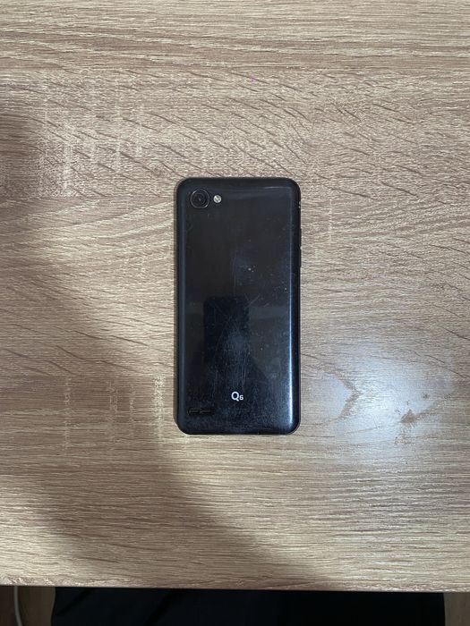 Продаю старый LG Q6
