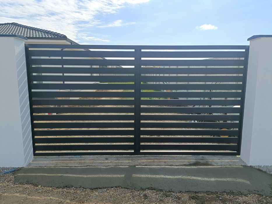 Porti si structuri metalice